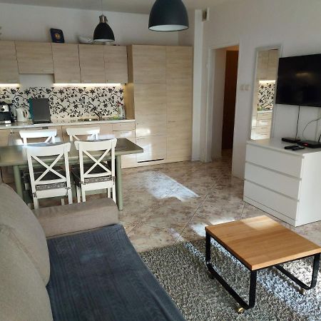 Apartament Portowy Z Garazem, Ul Towarowa โควอบเซก ภายนอก รูปภาพ
