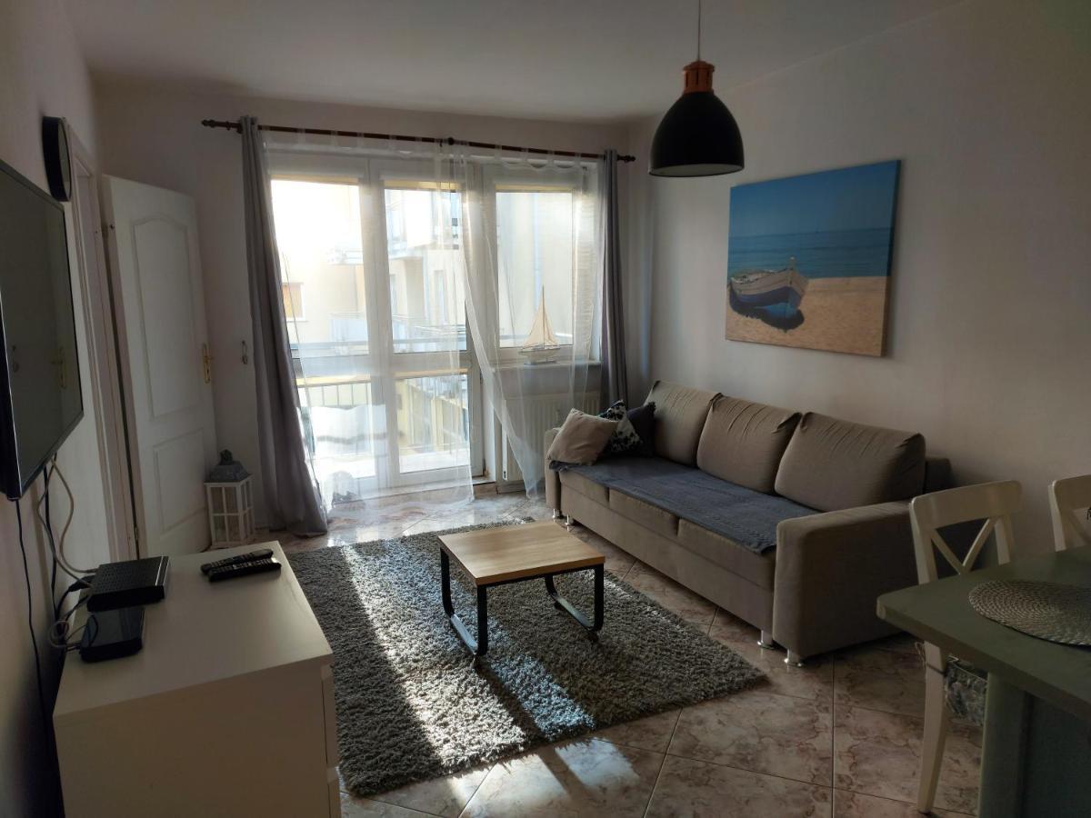 Apartament Portowy Z Garazem, Ul Towarowa โควอบเซก ภายนอก รูปภาพ