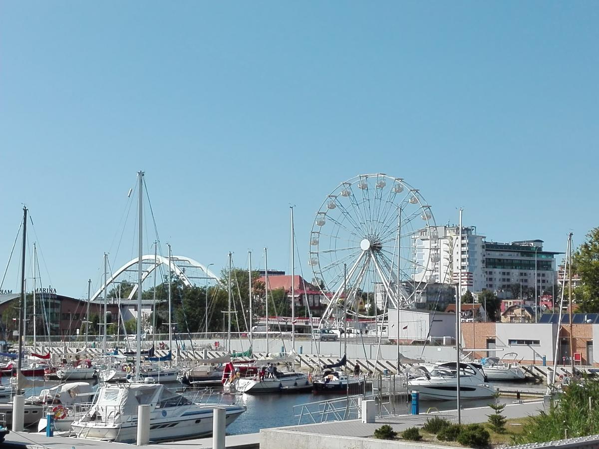 Apartament Portowy Z Garazem, Ul Towarowa โควอบเซก ภายนอก รูปภาพ